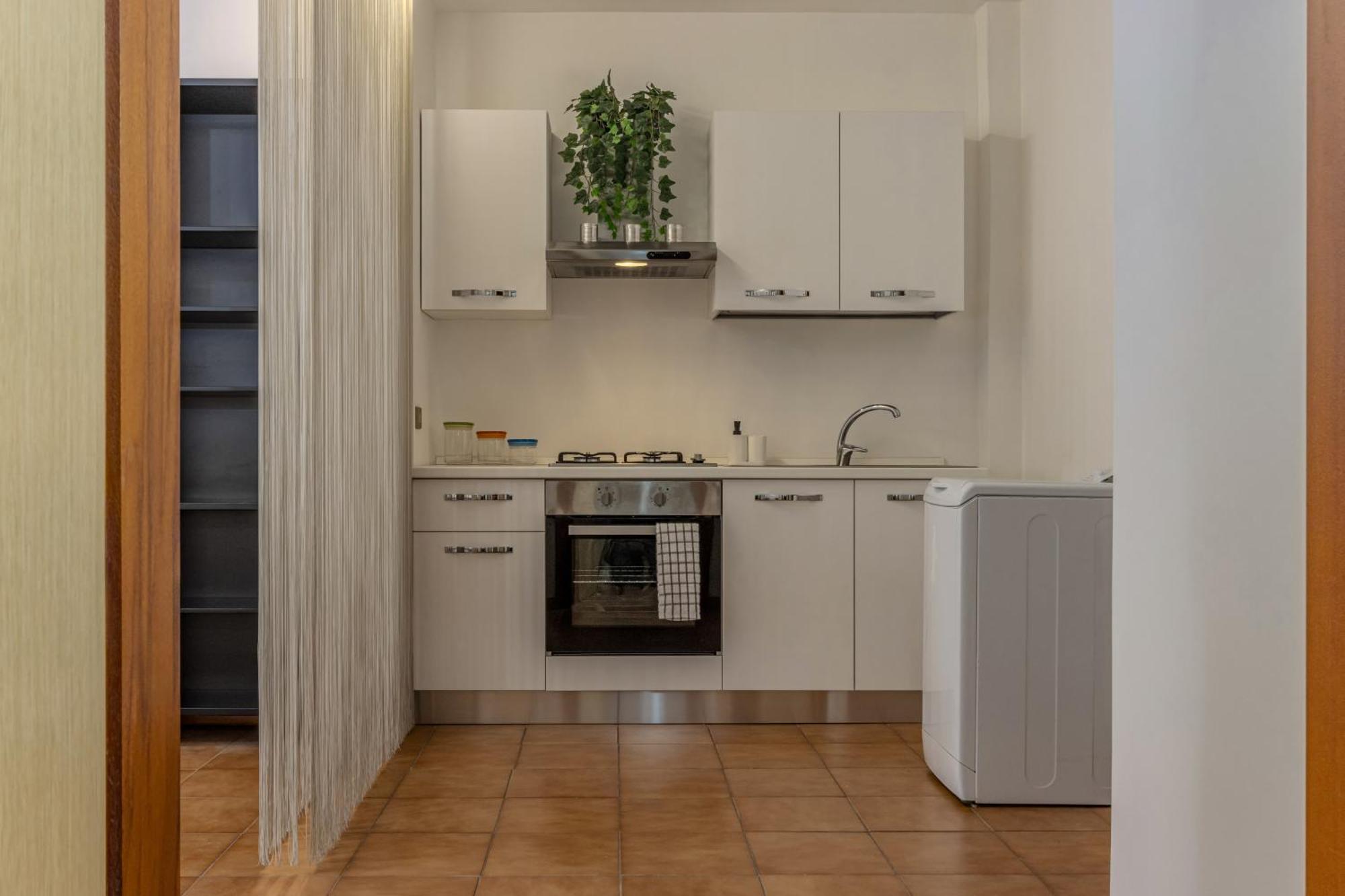 Apartament Andrea's *